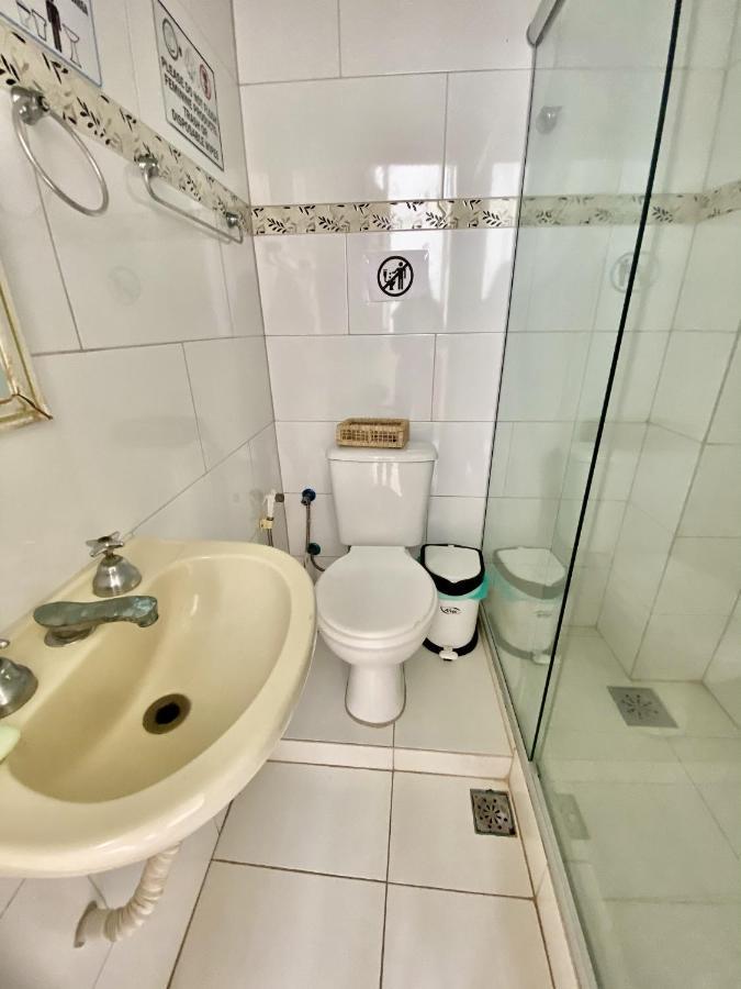 Rio Guesthouse - Um Quarteirao Da Praia De Copacabana Rio de Janeiro Kültér fotó